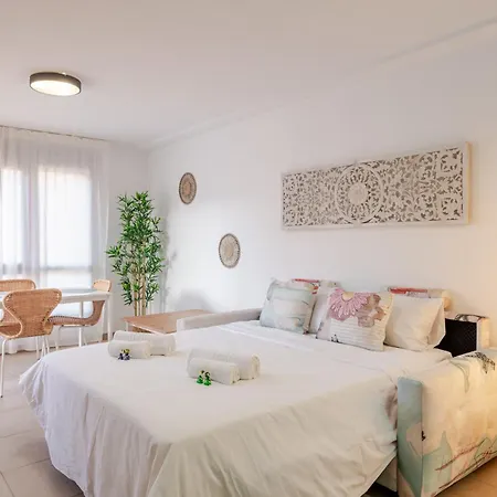 El Mocan Deluxe House - Padel, Pool & Terrace Apartment Arona (Tenerife)